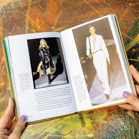 Little Book of Gucci: The Story of the Iconic Fashion 